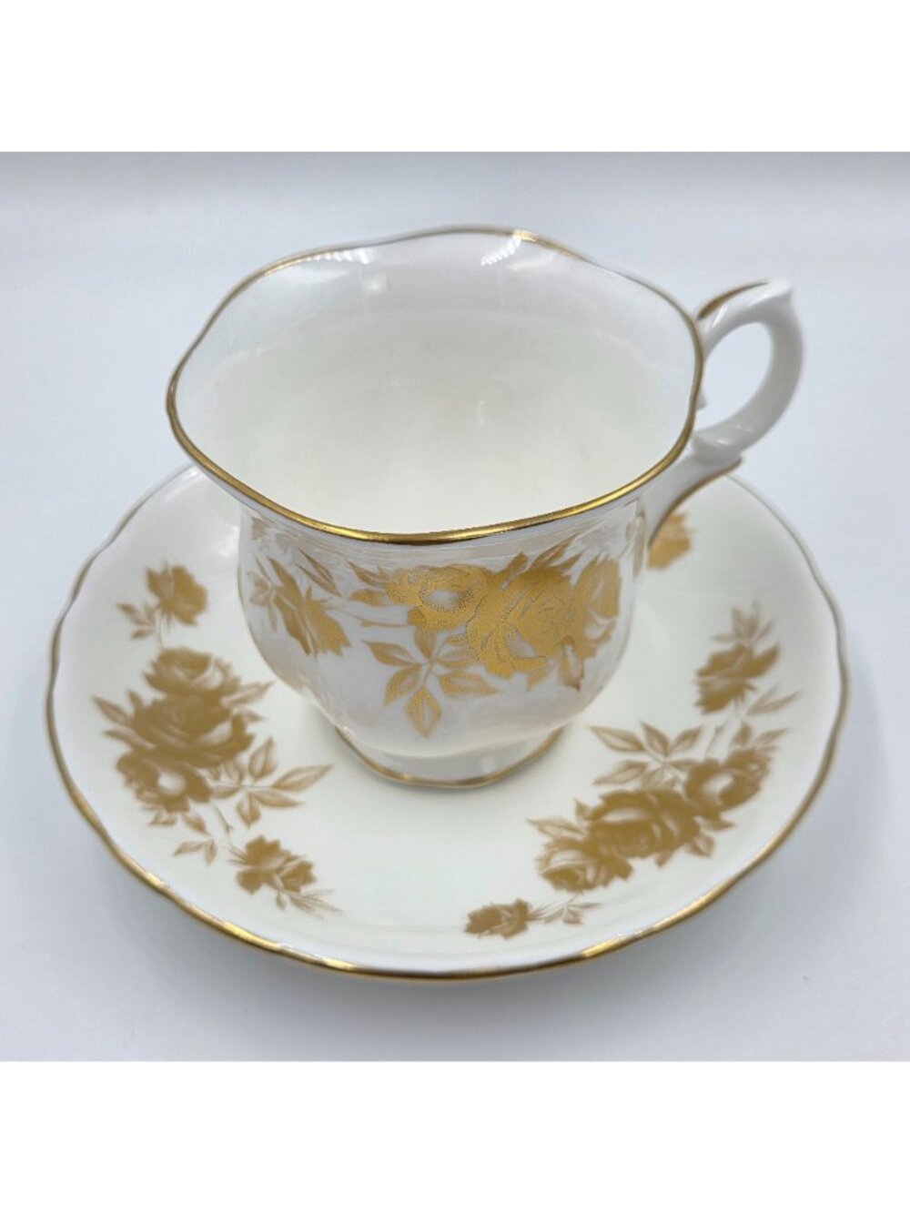 Crown Staffordshire Tea Cups and Saucer Gold Flower on White Bone China - Picture 2 of 11